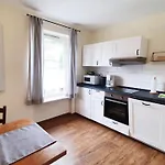 Apartment Weingut Caspari, Familie Eggert *