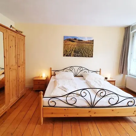 Apartament Weingut Caspari, Familie Eggert *