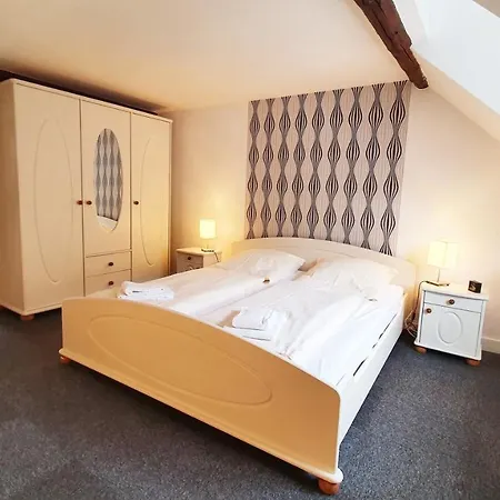 Weingut Caspari, Familie Eggert *