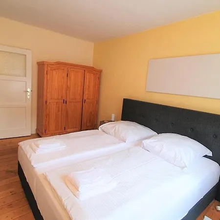 Apartamento Weingut Caspari, Familie Eggert