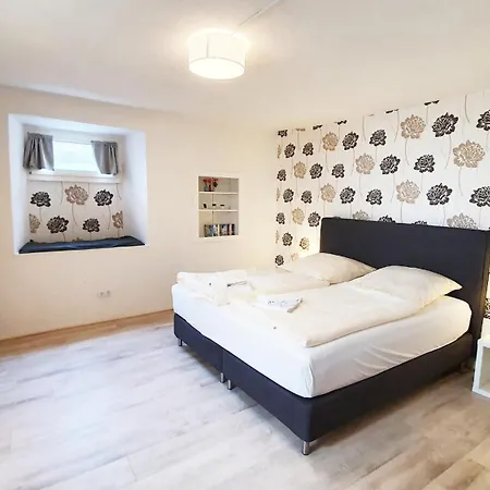 Apartamento Weingut Caspari, Familie Eggert