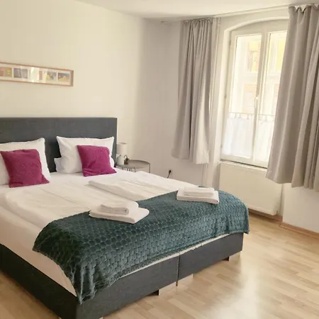 Weingut Caspari, Familie Eggert * Traben-Trarbach