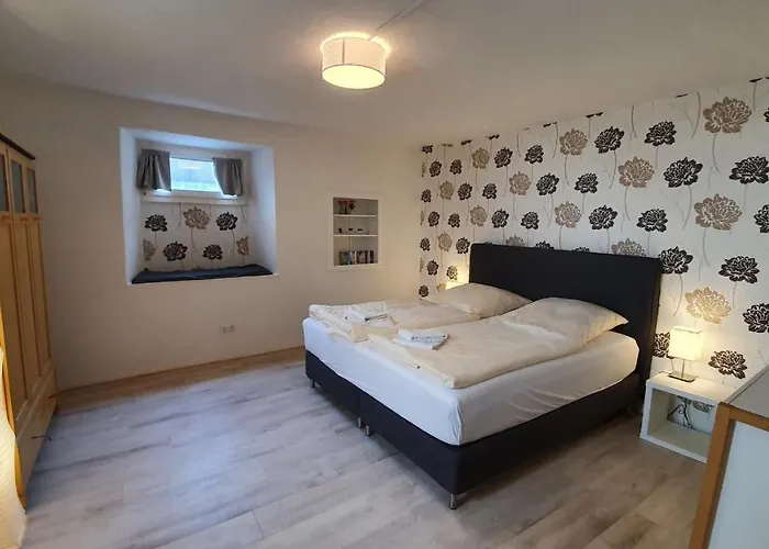 Weingut Caspari, Familie Eggert *