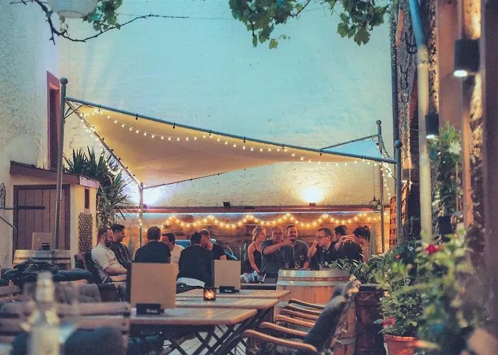 Weingut Caspari, Familie Eggert