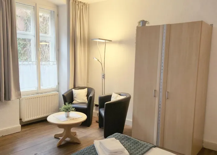 Weingut Caspari, Familie Eggert *